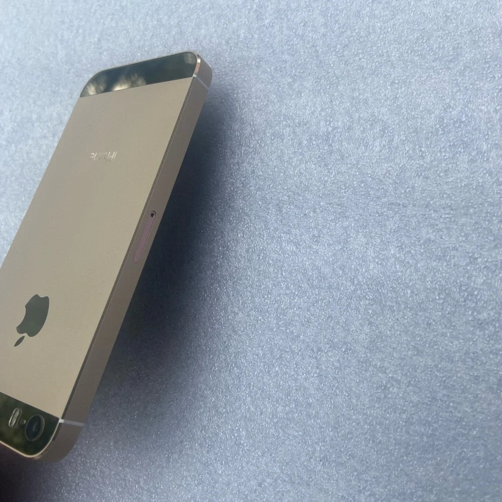iPhone SE 64GB Custom Mirror Gold Housing + Gold Top /Bottom Glass+White Screen